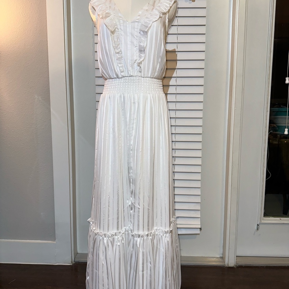 Elegant White Ruffled Maxi Dress